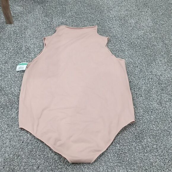 Skims Essential Mock Neck Sleeveles bodysuit w snap closure gusset size 4x5x NWT - Picture 4 of 4